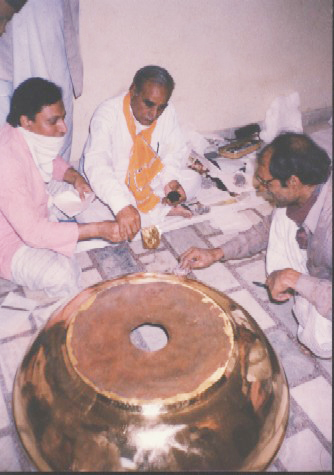 Gold Leafing, Silver Leafing, Zeeshan Khan, Gold Leafing, 24karat Gold Leafing, Gilding  Gold Leafing, Silver Leafing, Zeeshan Khan, Gold Leafing, 24karat Gold Leafing, Gilding